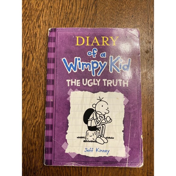 DIARY OF A WIMPY KID Lot of 5 Books by Jeff Kinney Printed in USA 4 PB 1 HB - Picture 2 of 16